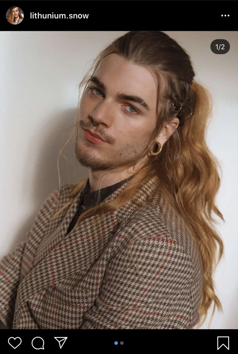 lithunium.snow long hair