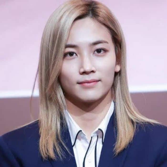 Yoon Jeonghan of Seventeen - Image 10